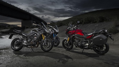 2015-Yamaha-MT09-Tracer-EU-Lava-Red-Static-005