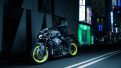 2016-Yamaha-MT-10-EU-Night-Fluo-Action-009