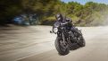 2015-Yamaha-XJR1300-Racer-EU-Midnight-Black-Action-002